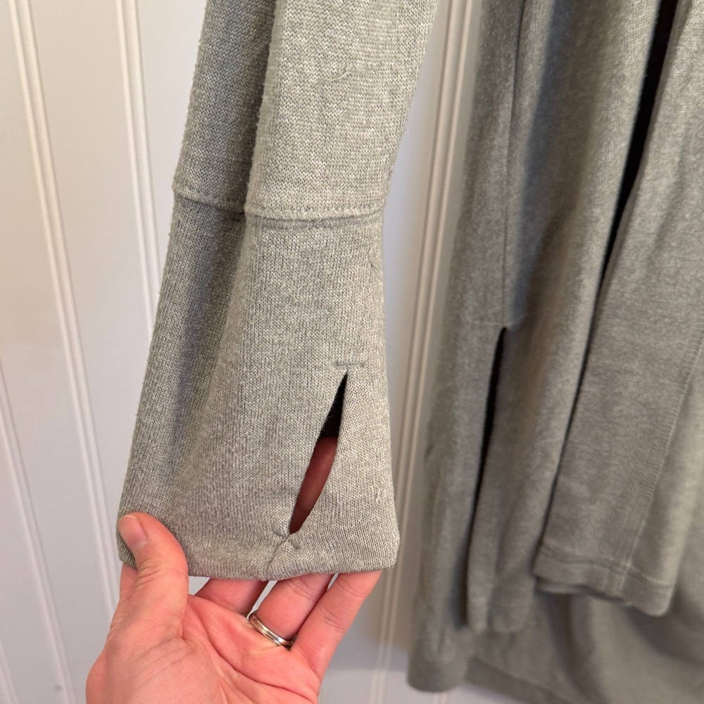 Athleta Light Green Hooded Long Sleeve Midi Cardigan Side Slit Thumb Hole Large - Picture 2 of 11
